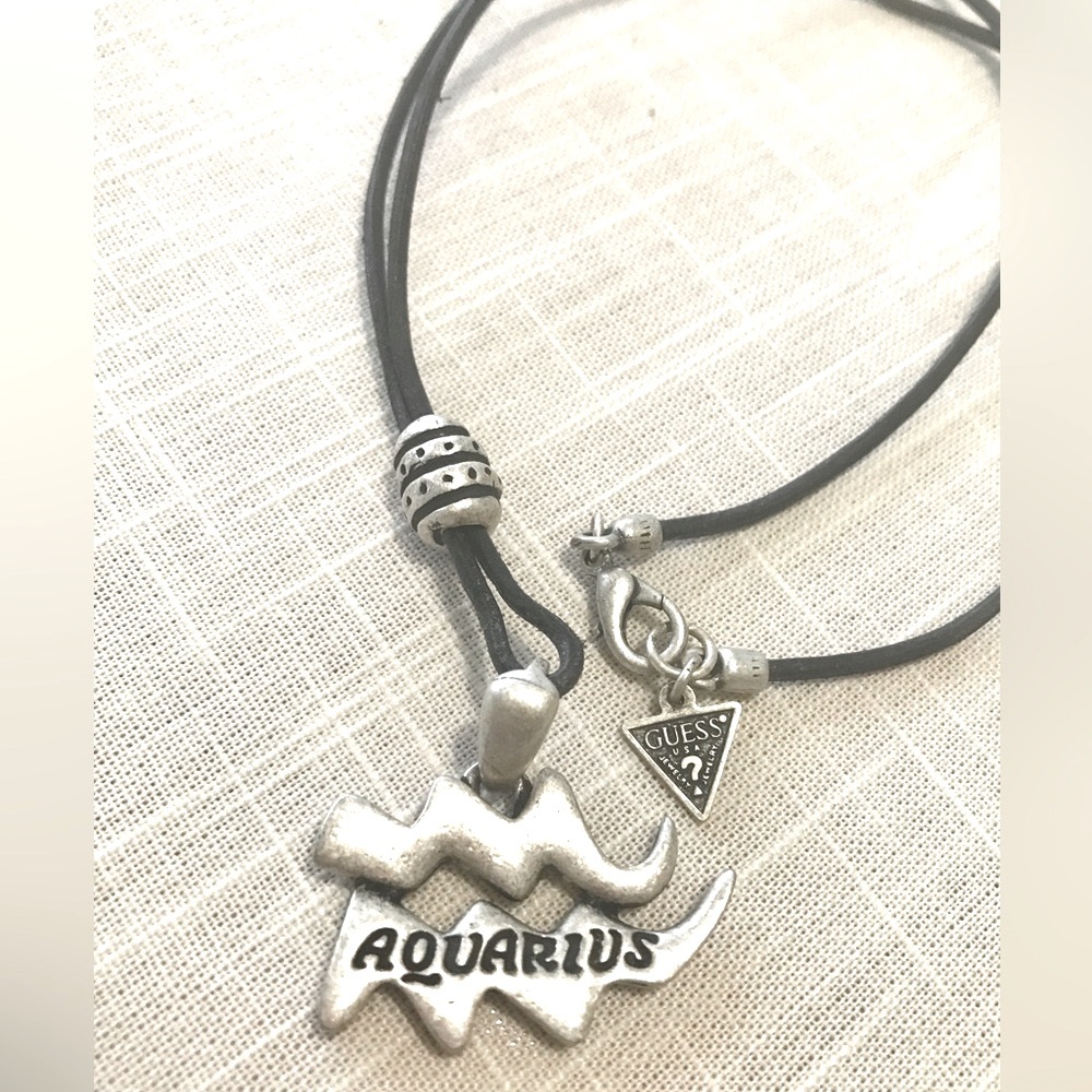 Guess Aquarius Zodiac Vintage Necklace
